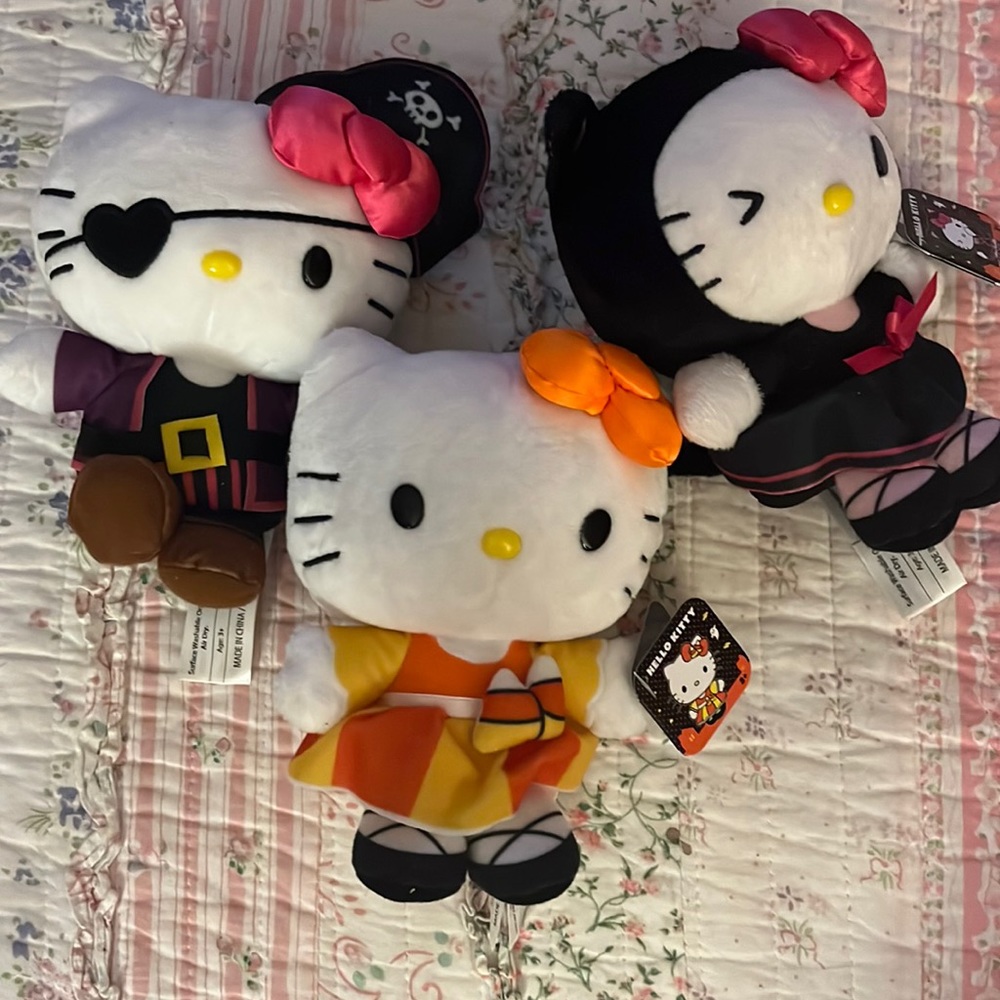 CVS 2021 Hello Kitty Halloween Plushies Pirate, Black Cat, Candy Corn
